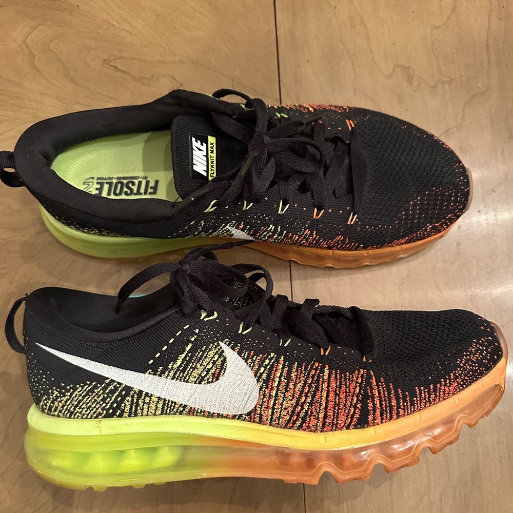 Nike Flyknit Air Max Mens Size 9.5 (usa)